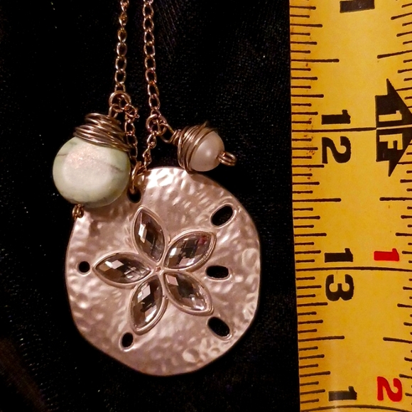 Sand Dollar necklace - Picture 2 of 4